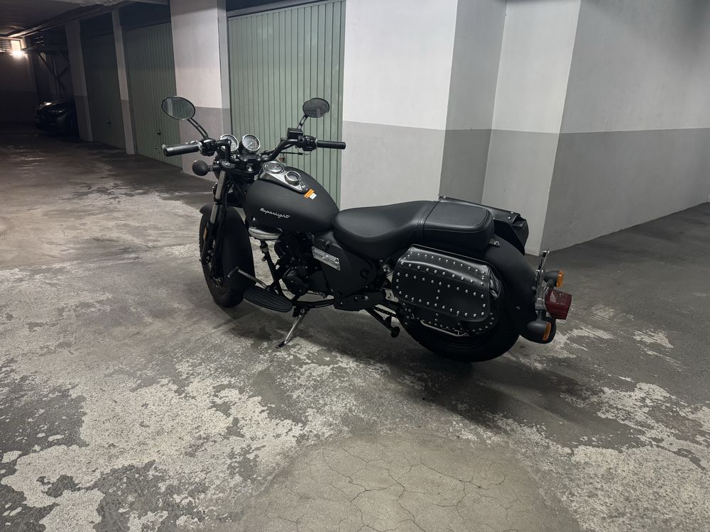 Keeway Superlight 125