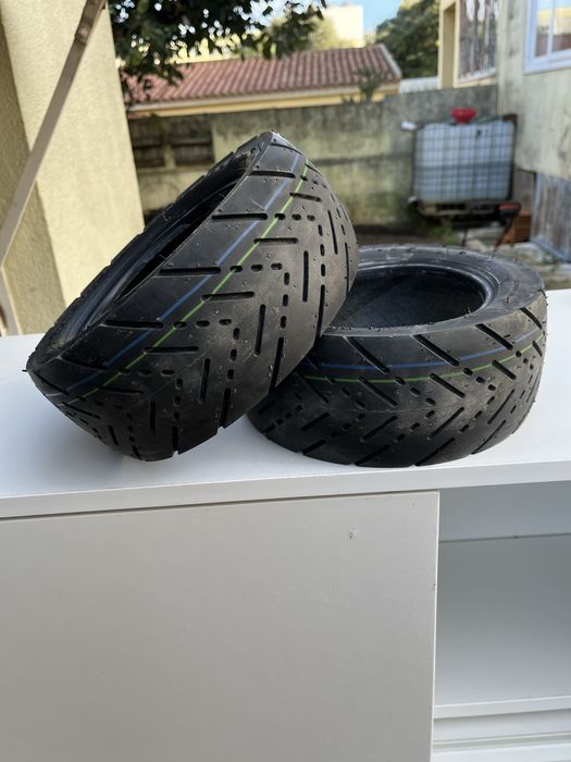Pneus trotinete roda 11 a estrear