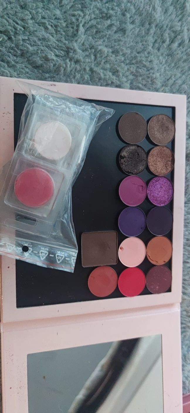 Glam shop cień do powiek KUTIA