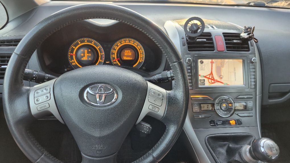 Toyota Auris 1.6 benzyna / LPG.