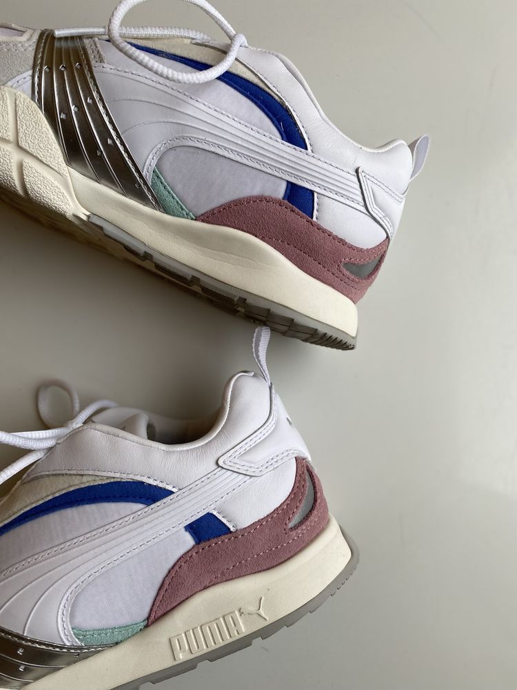 Оригінальні жіночі кросівки Puma Kyron Awakening, 38 розмір