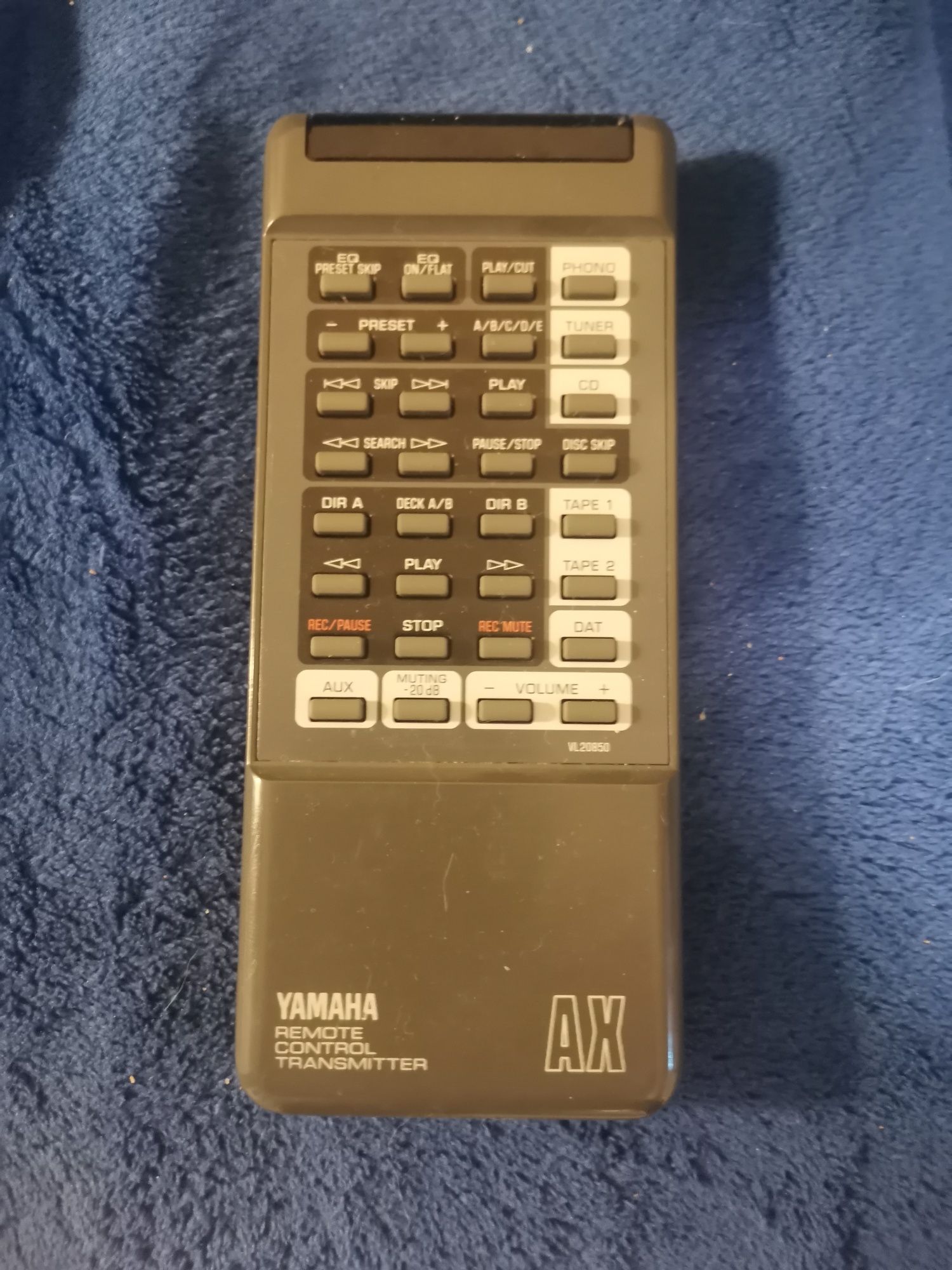 Yamaha ax 1050 пульт Д. У. Оригинал.
