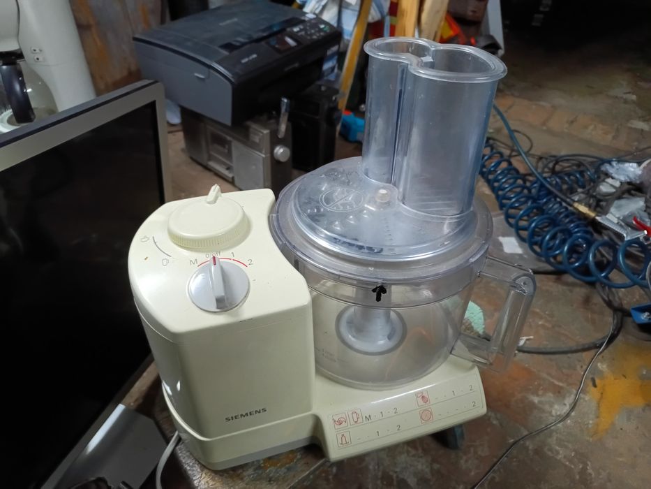 Robot kuchenny Siemens