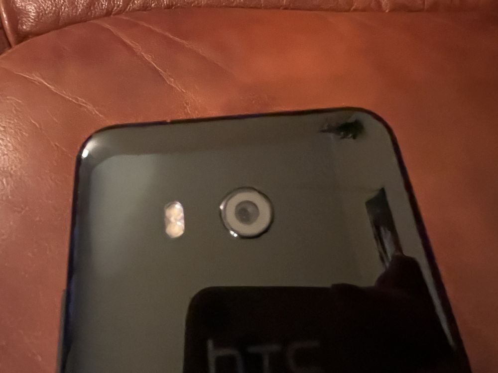 Telefon komorkowy HTC U11