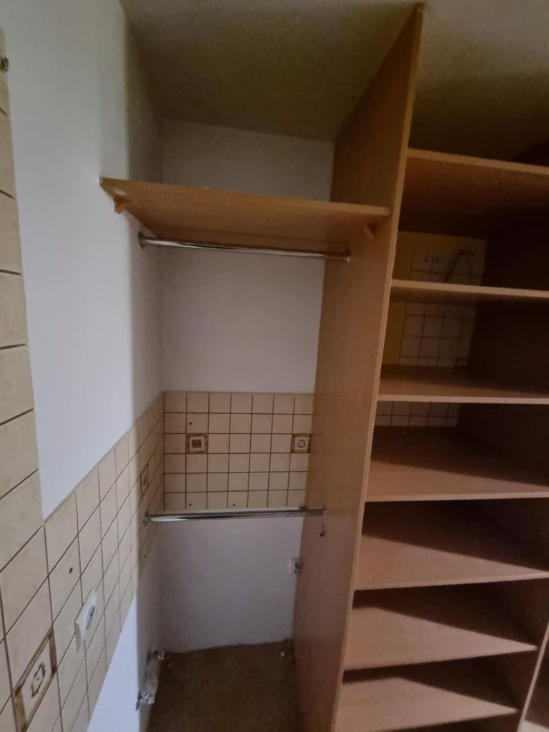 Szafa na wymiar z koszami