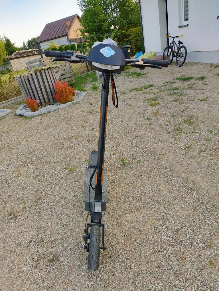 Kukirin g2.       .