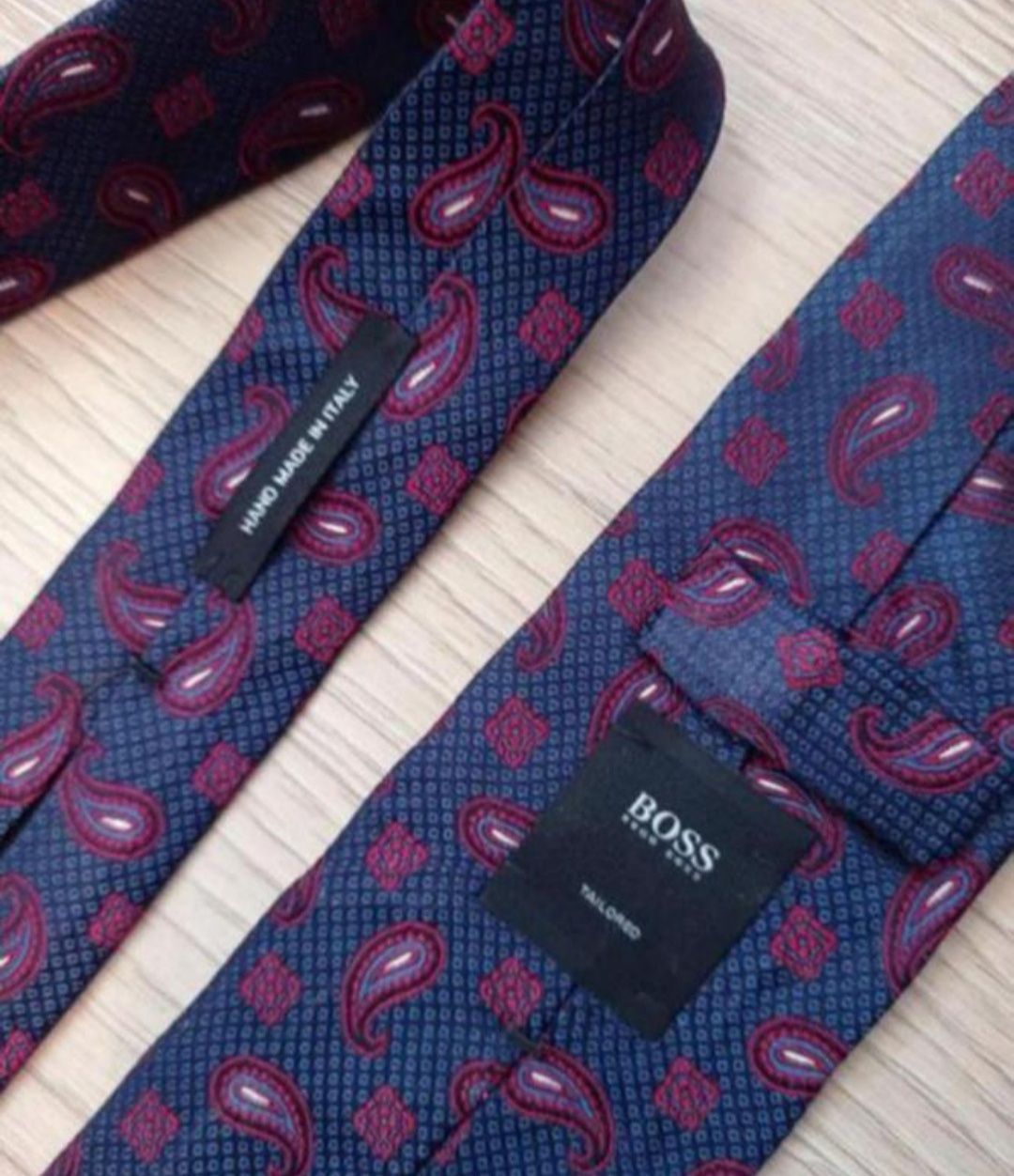 Краватка HUGO BOSS . Італія