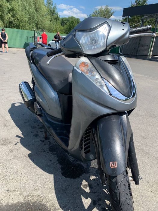 Продам Хонда Sh300