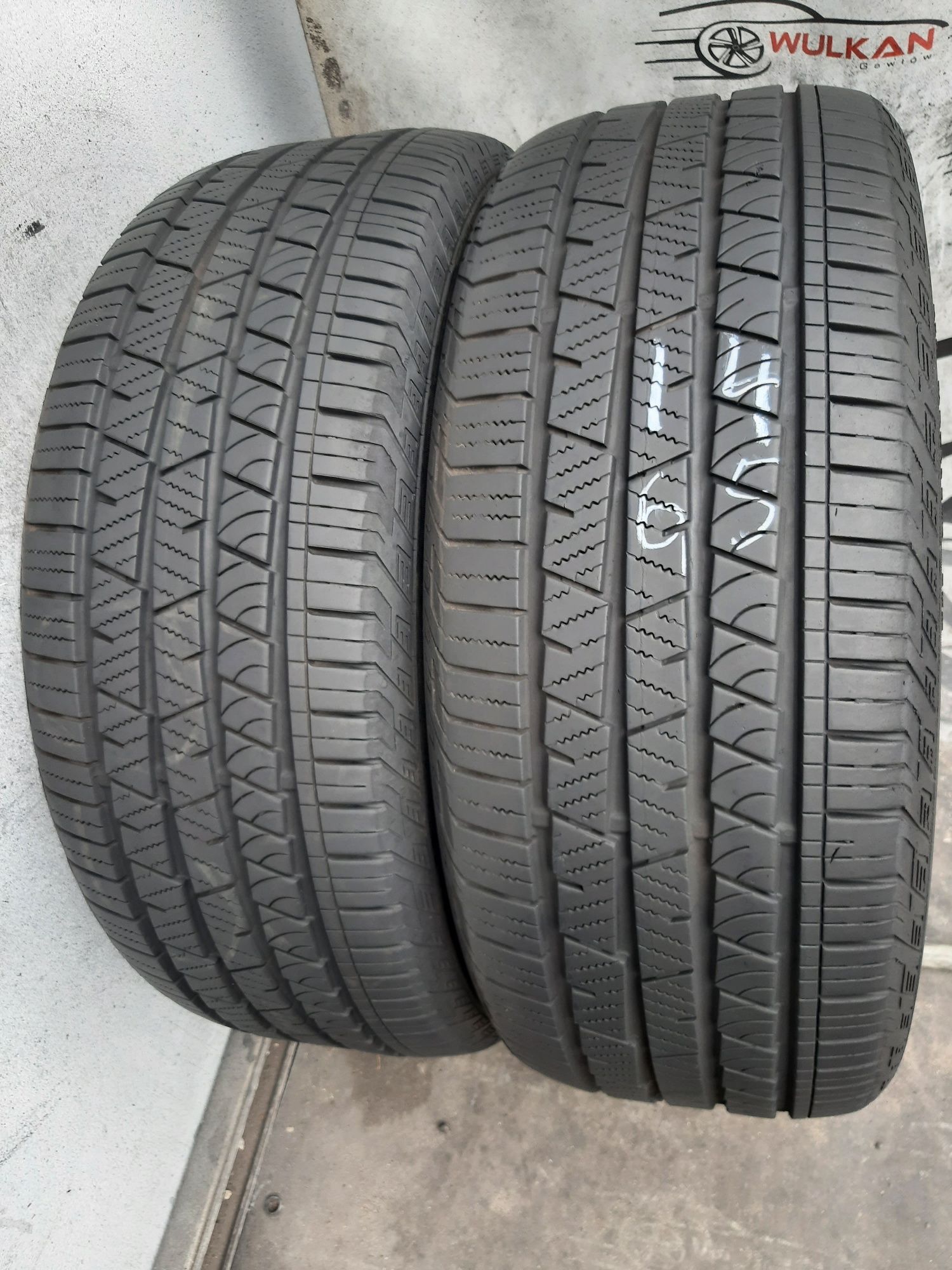 2x 235/50r18 97V Continental CrossContact LX Sport