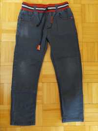 Spodnie chłopięce jeansy z elastanem 116 / 122