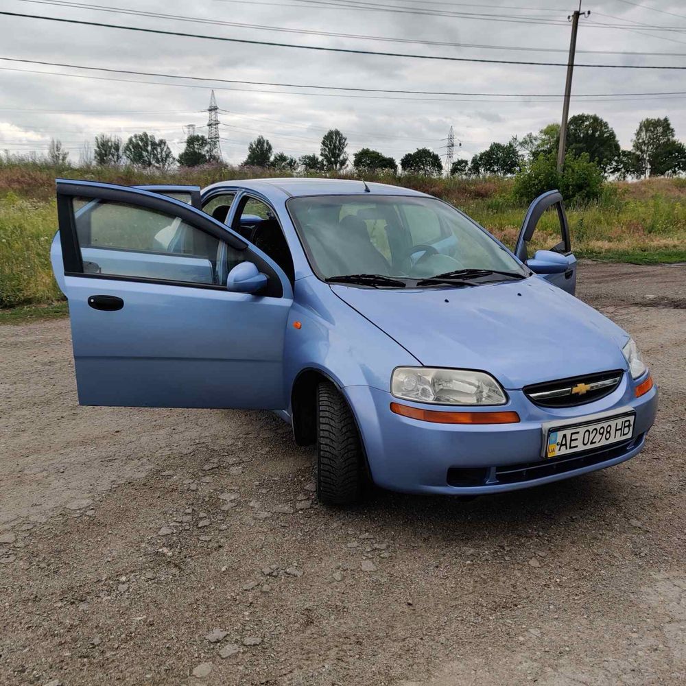 Продам Chevrolet Aveo в гарному робочому стані