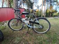 Rower z silnikiem spalinowym