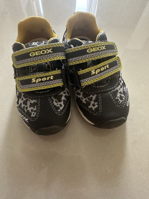 Кросівки geox 20 р нові ( універсальні )