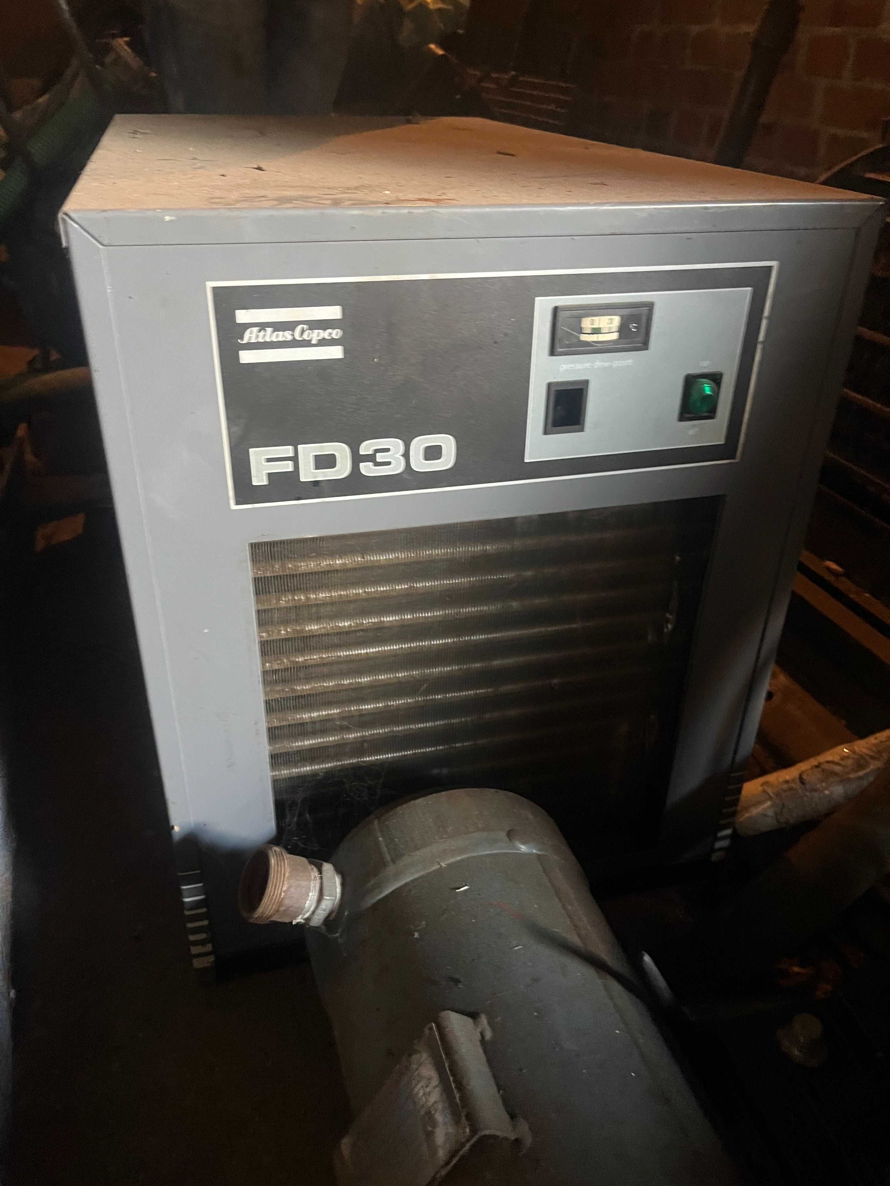 sprężarka śrubowa Atlas Copco GA118 z osuszaczem FD30