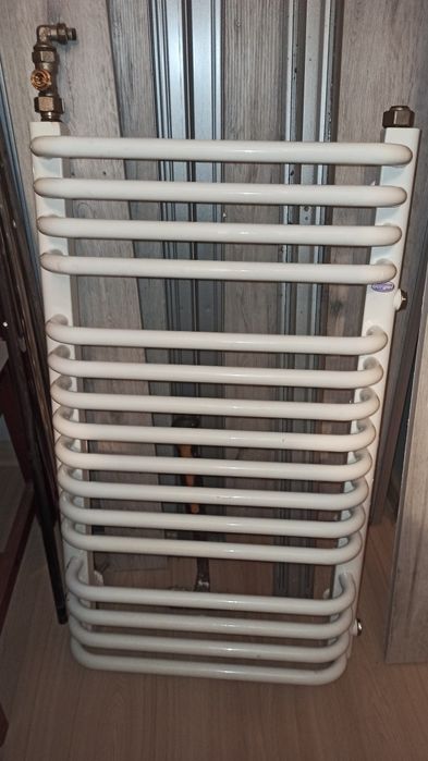 Grzejnik łazienkowski, szafka pod umywalkę 35