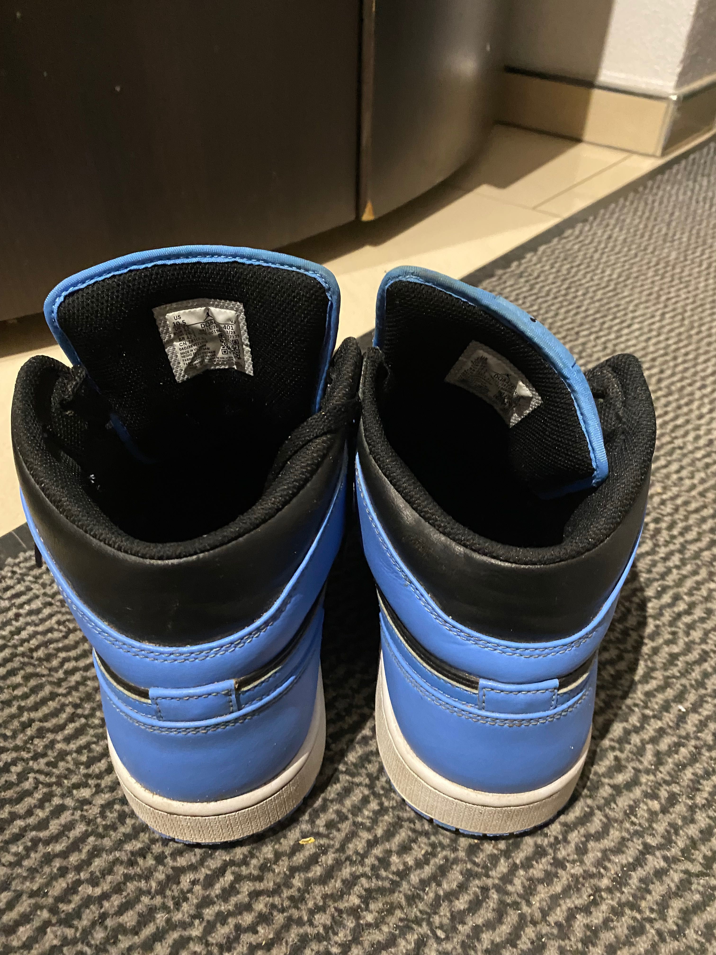 Jordan 1 amid University Blue Black r.44.5