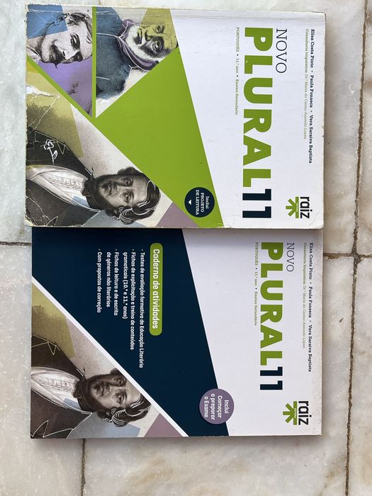 Vendo manuais e cadernos de atividade 11 ano
