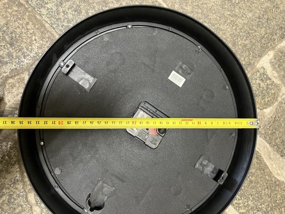 Часы настенные  с глюком