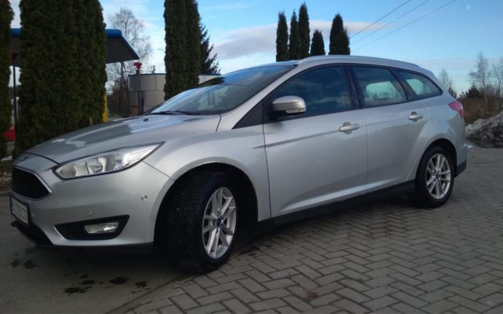 Ford Focus 2016 машина