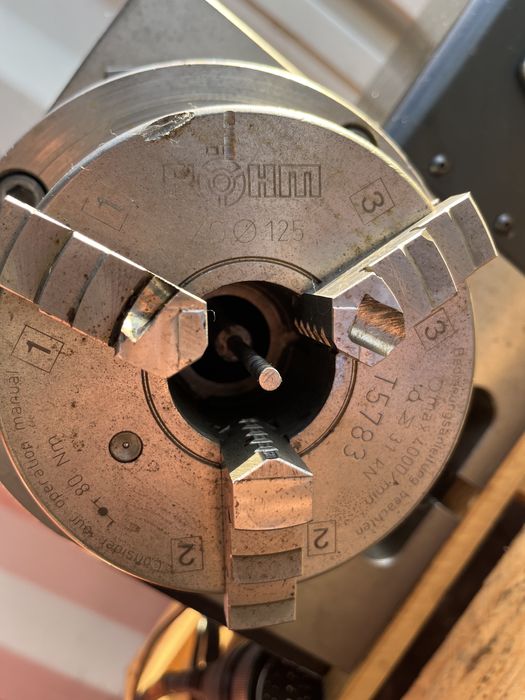Stół obrotowy CNC Fadal VH65 z uchwytem Röhm Ø125 – 4 oś