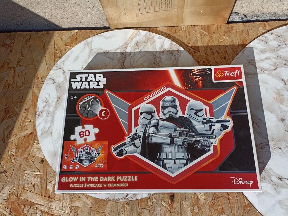 Puzzle świecące w ciemności dla małego dziecka duże elementy 60 sztuk