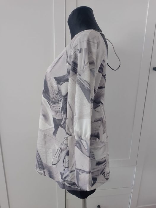 Elegancka bluzka damska 44