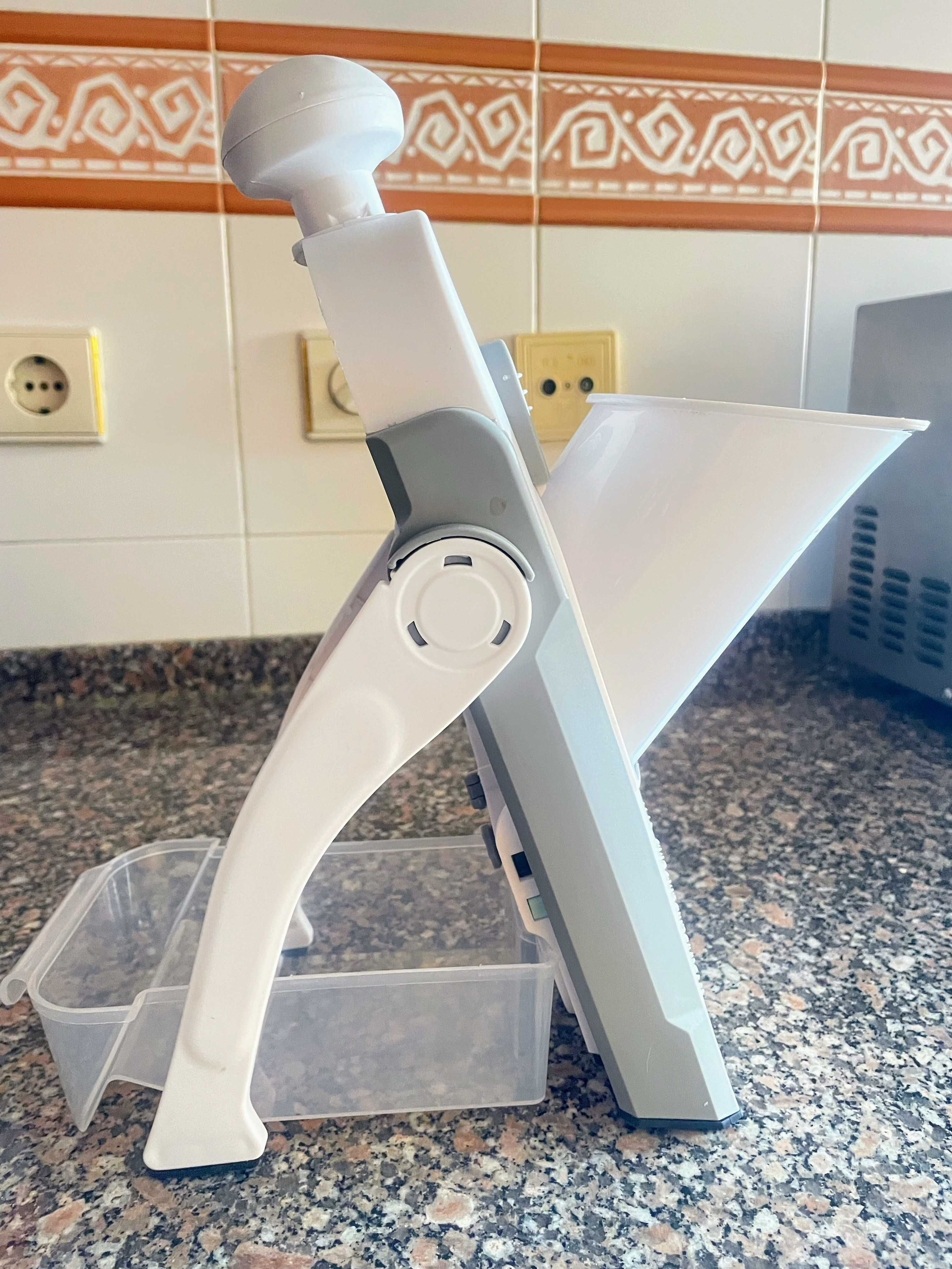 Cortador multifuncional - Brava Spring Slicer