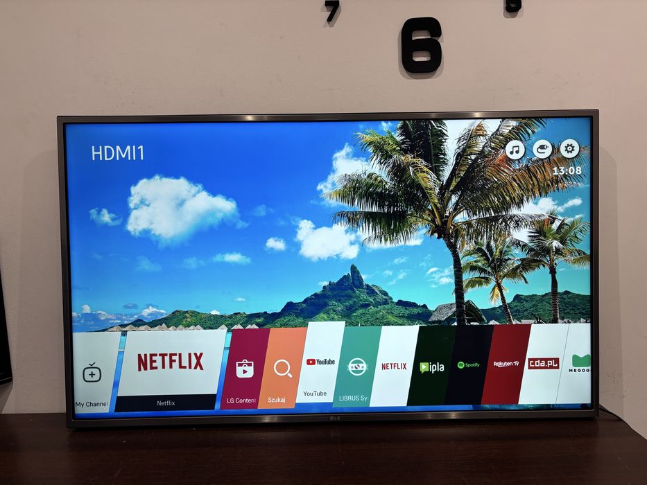 LG 49 LED UHD 4K Smart WebOS DVBT-2 Netflix Disney !!