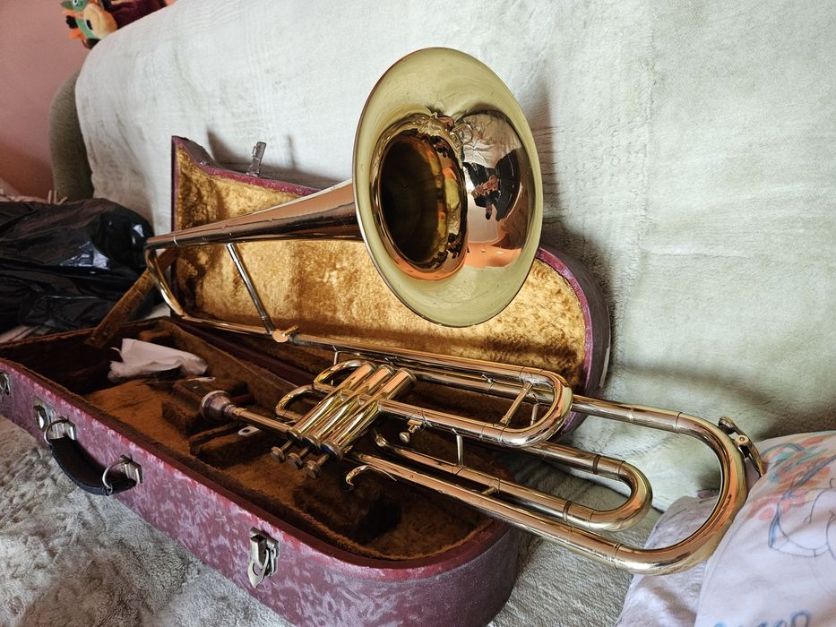 Puzon wentylowy Amati, z futerałem