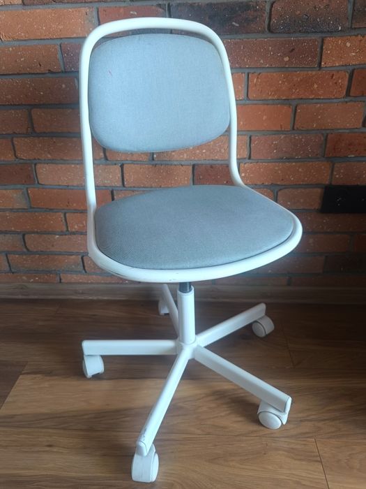 Dziecięce krzesło biurowe IKEA