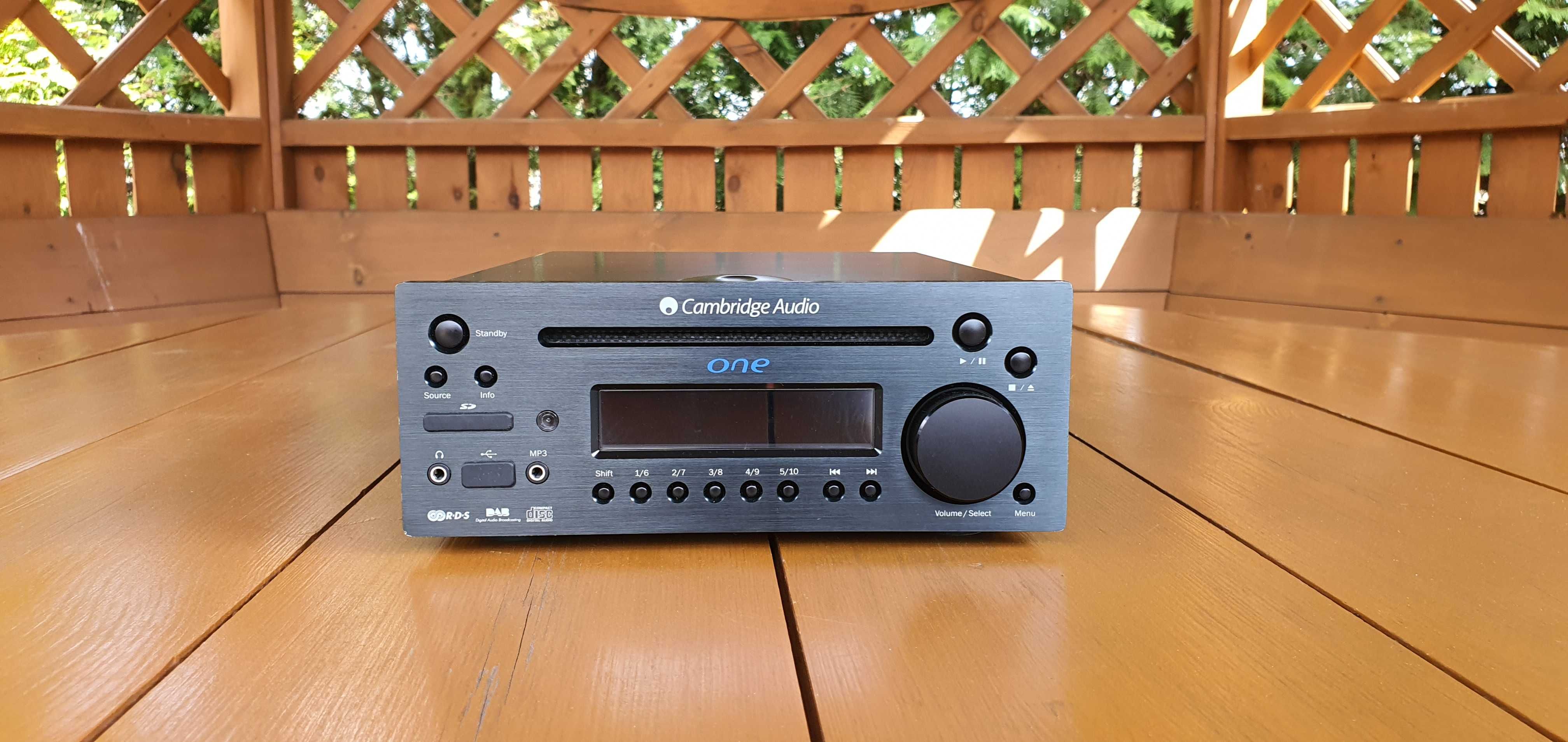 Cambridge Audio One DX1 + Stacja Ipad DD-30 od Audioszop