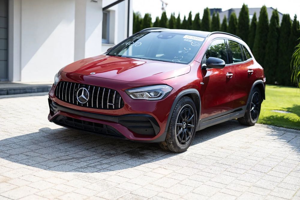 Mercedes-Benz GLA GLA 35 AMG Burmester HEAD-UP ster. zawieszenie kamery 360 ALCANTARA!!!