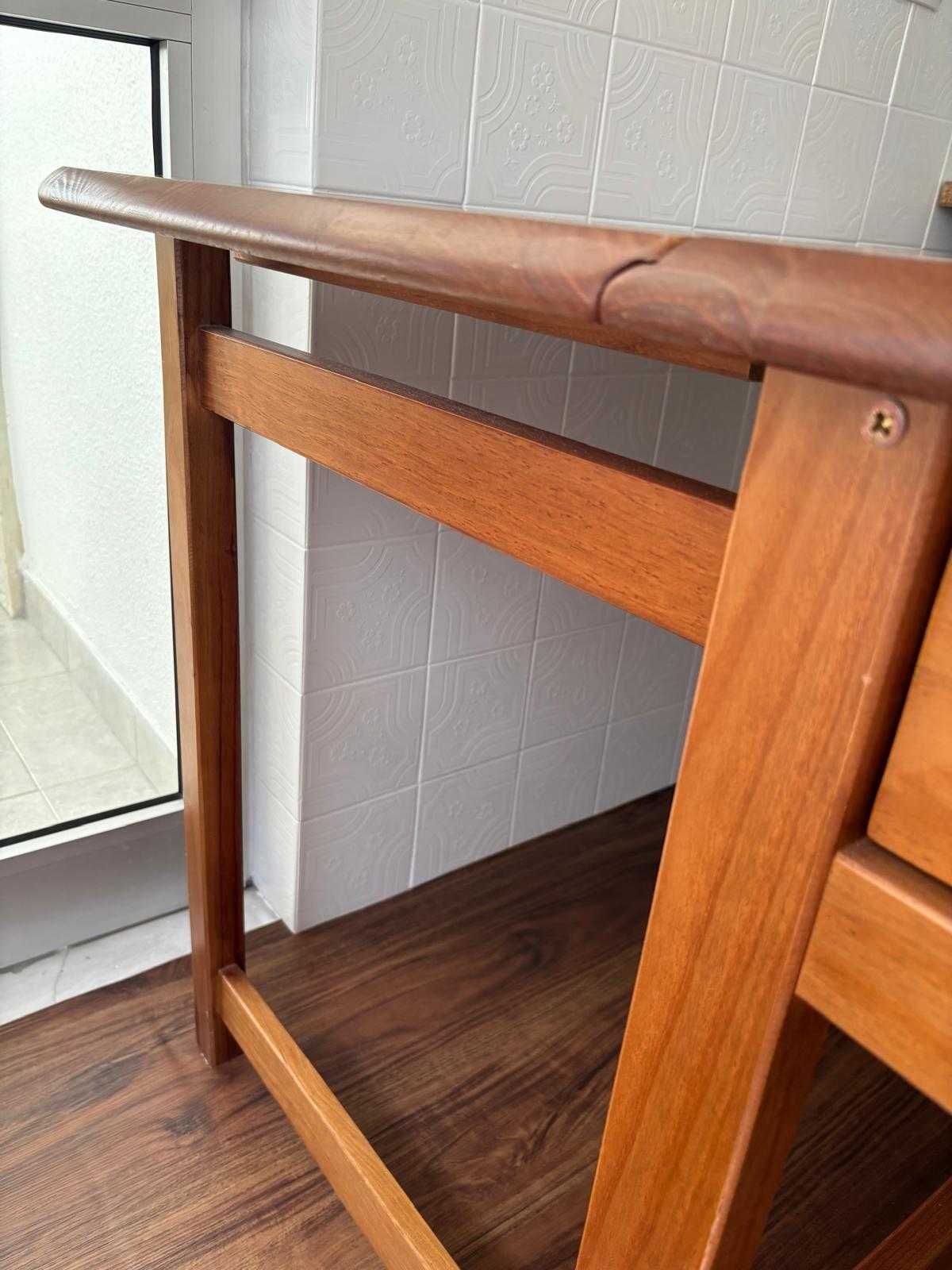 Mesa de Madeira extensível