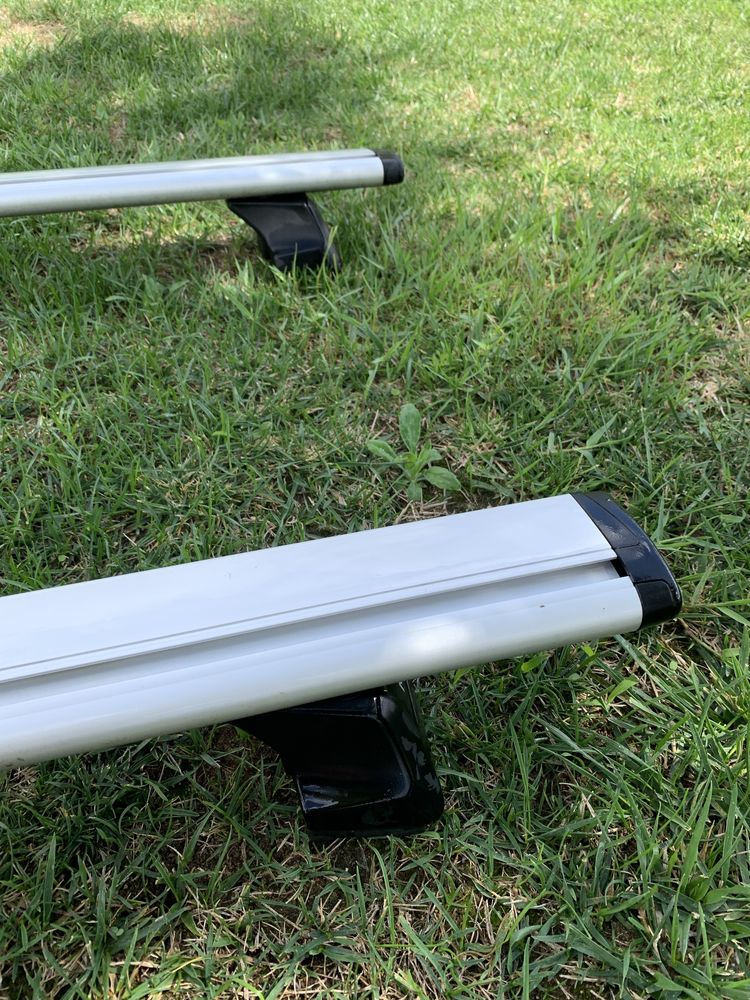 Barras de tejadilho Norauto e suportes de bicicleta com chave