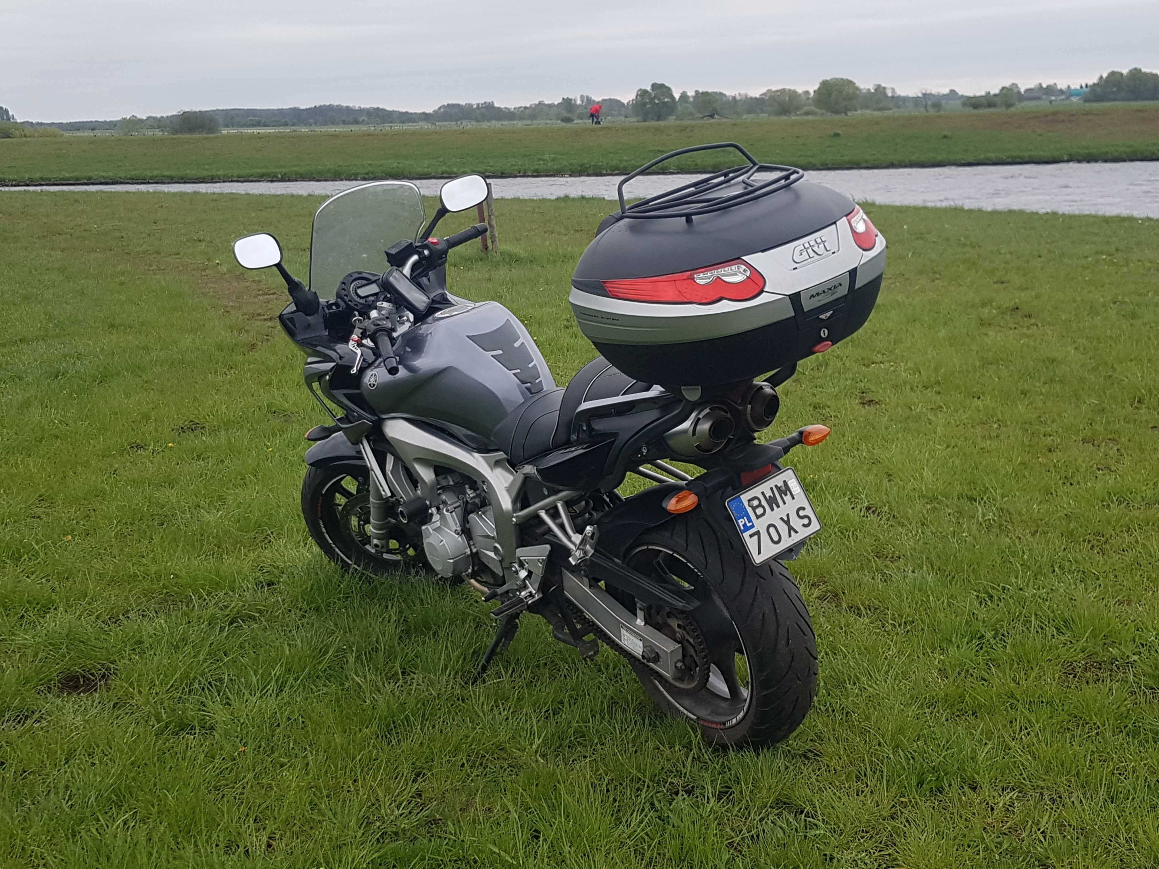 Yamaha FAZER FZ6