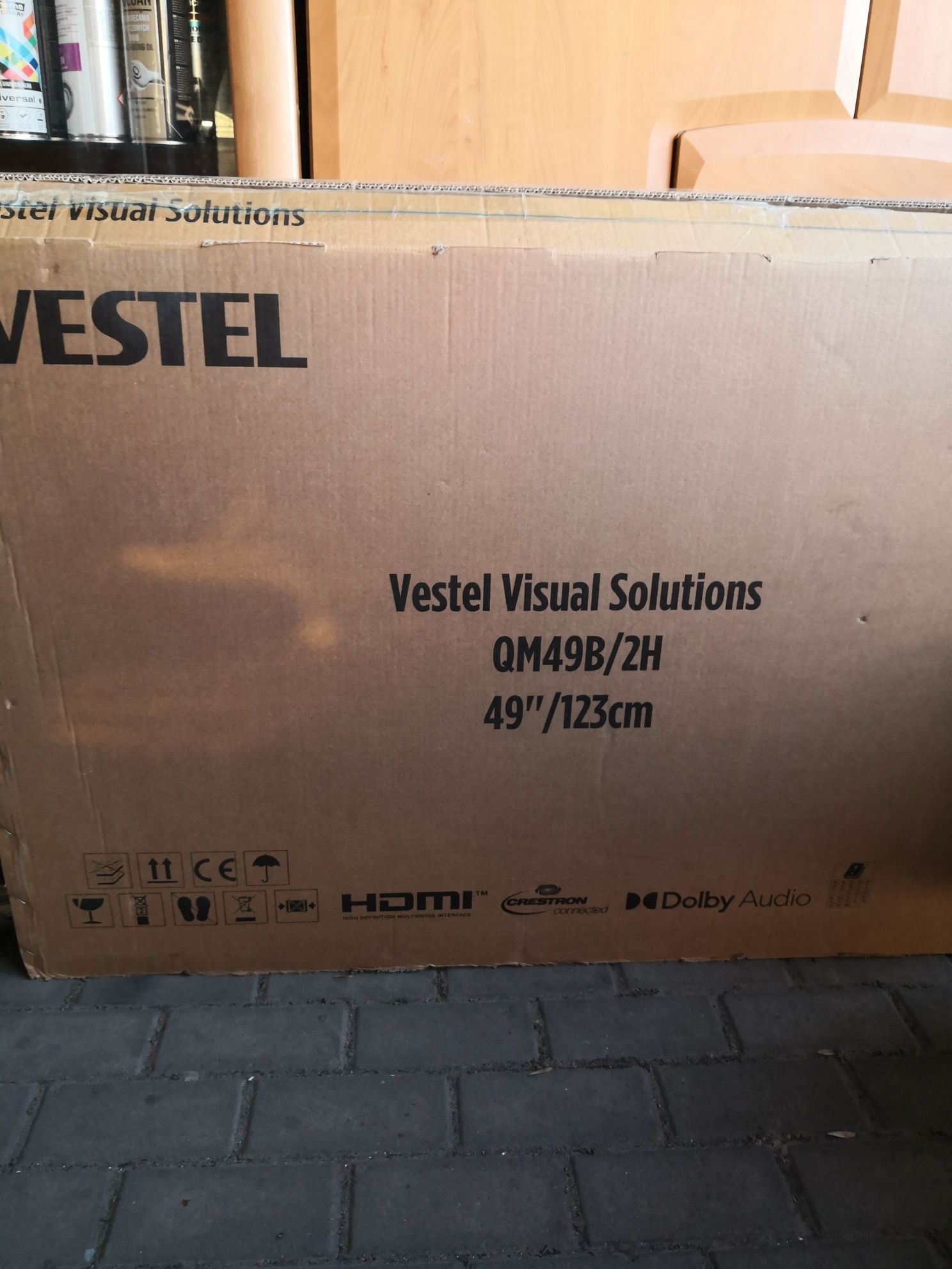 Monitor Vestel 49 cali Smart WiFi Bluetooth nowy