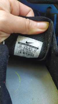 korki chłopięce 38.5 Nike