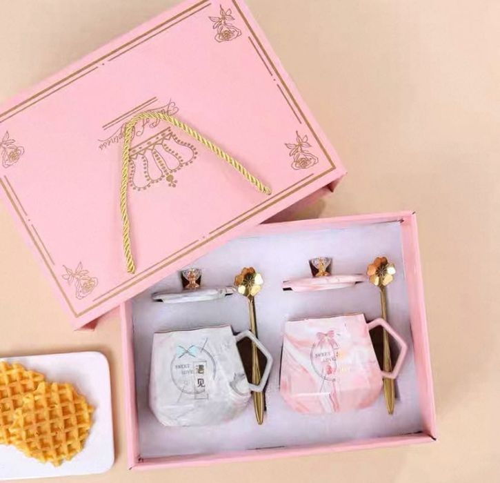 Подарунковий набір чашок “Forever Love” подарункова коробка