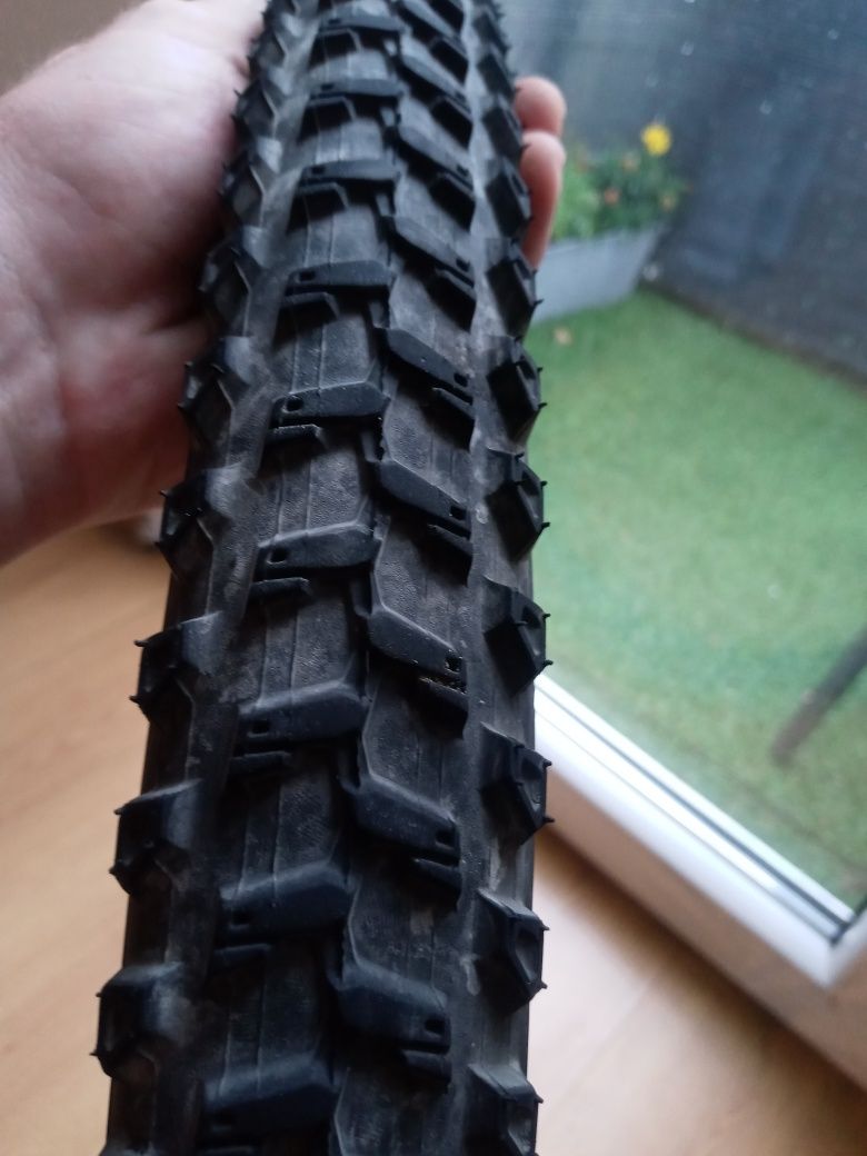 Opona Rockrider All Conditions Light 27,5x2.1 plus dętka