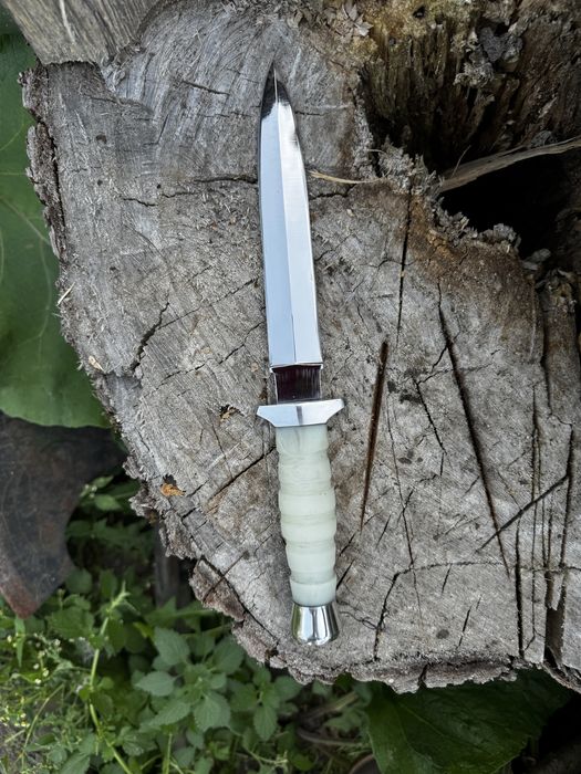 Мілітарний ніж