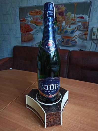 Музыкальная подставка под бутылку Шампанского (раритет СССР)