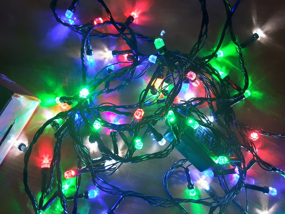 Гірлянда на 6 м,88 LED діодів, дріт гнучкий чорний,різнокольорова