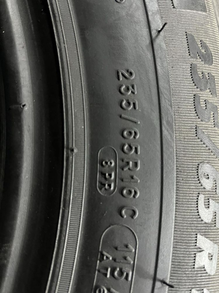 235/65/16c R16c Michelin Agilis 4шт нові