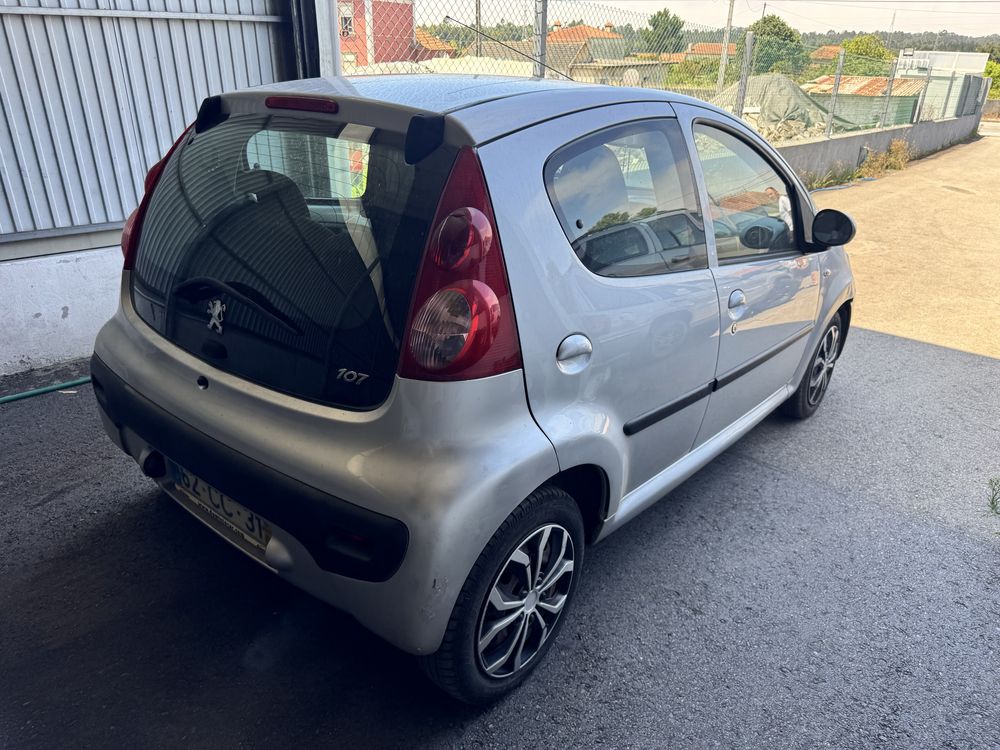 Peugeot 107 1.0 Filou  CAIXA AUTOMÁTICA