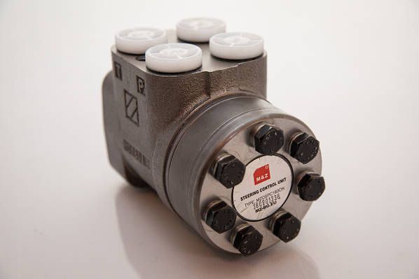 Насос Дозатор M&Z 85/100/160/200/400 трактор комбайн МТЗ ЮМЗ Т-150 ХТЗ