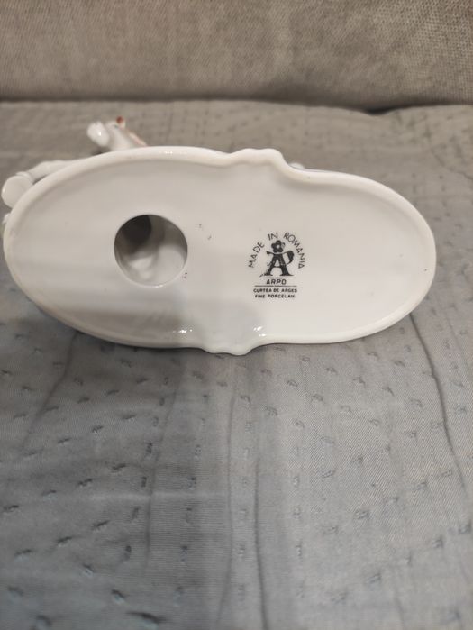 Porcelanowa figurka konia Romania