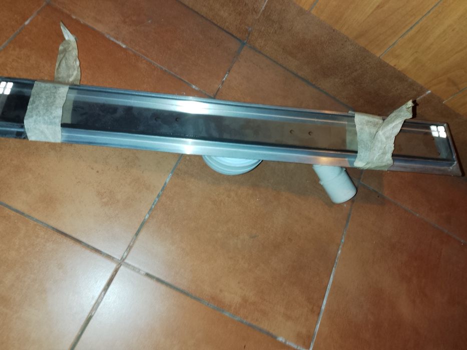 Odpływ liniowy 70 cm.