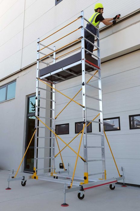 Rusztowanie Aluminiowe jezdne mobilne 7m + koła+podpory ( KOMPLET )