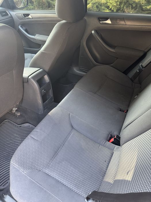 Volkswagen Jetta 2011 2.0