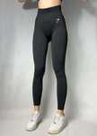 Damskie legginsy Gymshark podkreślające pośladki